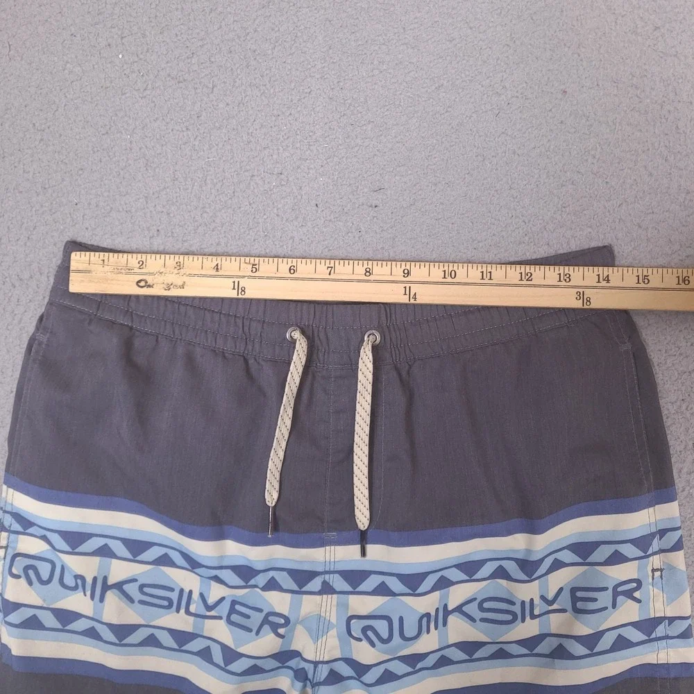 Quiksilver Swim Trunks Shorts Youth Boys XL‎ (16) 28-Waist Surf Beach Logo